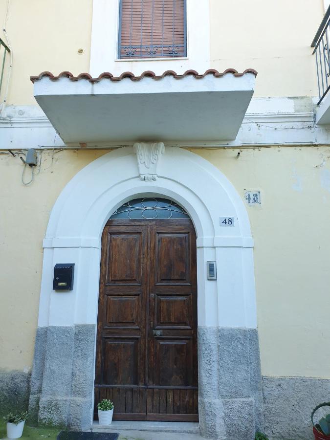 פיצו 2 Bed Apartment In The Historical Center Pizzo מראה חיצוני תמונה