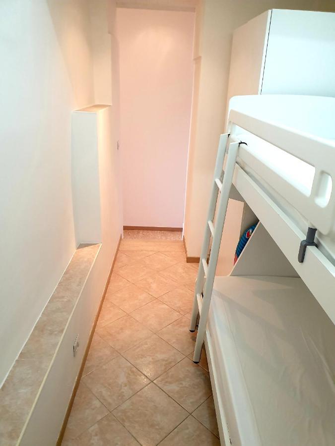 פיצו 2 Bed Apartment In The Historical Center Pizzo מראה חיצוני תמונה